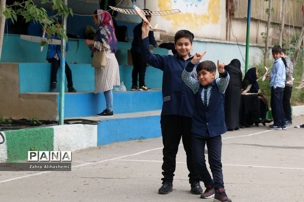 ششمین دوره مسابقات ساخت و پرواز هواپیمای گلایدر به مناسبت یادواره شهدای پرواز