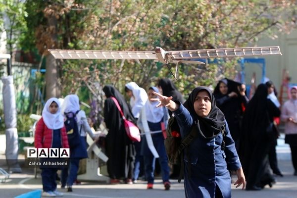 ششمین دوره مسابقات ساخت و پرواز هواپیمای گلایدر به مناسبت یادواره شهدای پرواز