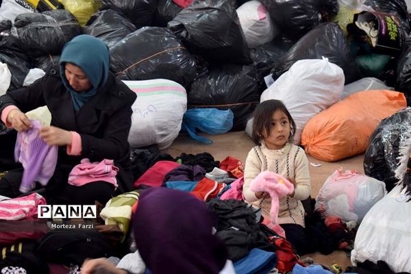 بازدید مدیر‌کل آموزش و پرورش آذربایجان شرقی از مرکز جمع‌آوری کمک به سیل‌زدگان