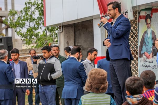 اجرای برنامه‌های شاد و معنوی در مناطق سیل زده «آق‌قلا»