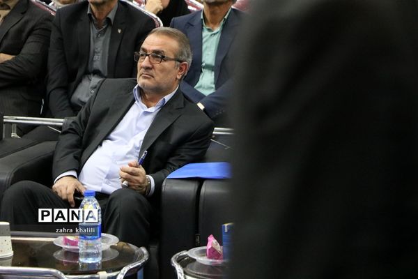 چرخ عظیم رونق ایران در دستان کارگران زحمتکش