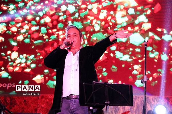 چرخ عظیم رونق ایران در دستان کارگران زحمتکش