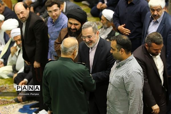 نماز جمعه تهران با سخنرانی پیش‌ از خطبه وزیر آموزش و پرورش