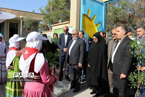 جشن سپاس معلم دردبستان شاهد دختران