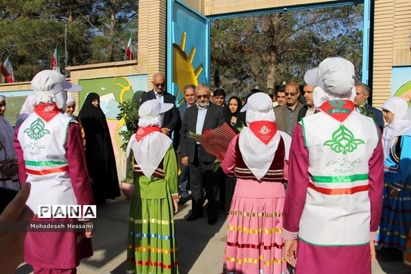 جشن سپاس معلم دردبستان شاهد دختران