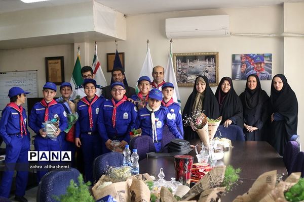 قدردانی دانش‌آموزان پیشتاز از آموزش و پرورش شهر تهران