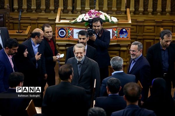 دیدار جمعی از فرهنگیان با رئیس مجلس شورای اسلامی