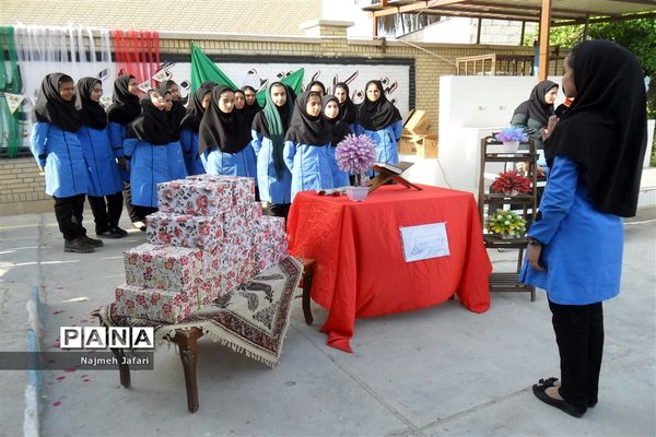 برگزاری مراسم  تجلیل از مقام معلم درمدارس زرین دشت