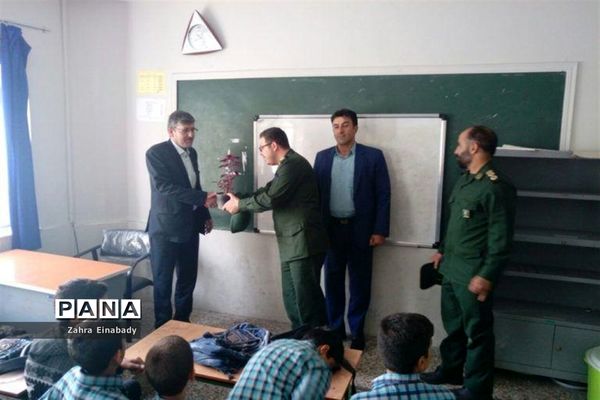 مراسم تجلیل سبز پوشان شهرستان ملارد از مقام شامخ معلم