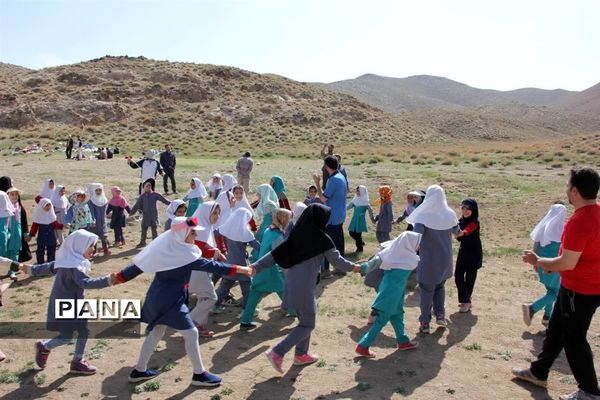 اردوی پدر دختری دبستان عروج اندیشه یزد
