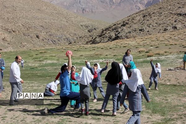 اردوی پدر دختری دبستان عروج اندیشه یزد