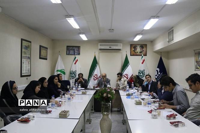 نشست ماهیانه مجلس دانشآموزی تهران