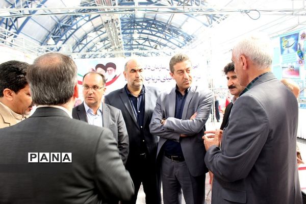 نمایشگاه دستاوردها و فعالیت‌های فرهنگی و اجتماعی طرح احیای دریاچه ارومیه