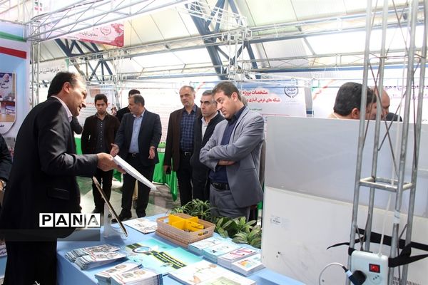 نمایشگاه دستاوردها و فعالیت‌های فرهنگی و اجتماعی طرح احیای دریاچه ارومیه
