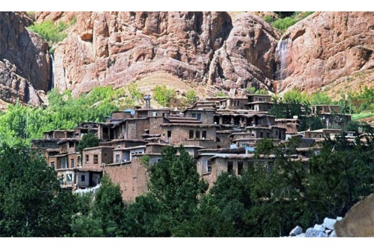 روستای قلات شیراز ثبت ملی شد/ ثبت بیش از 2 هزار و 900 اثر ملی در فارس