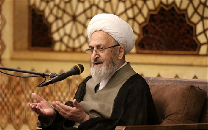 آیت الله سبحانی: تحریم آمریکا علیه ایران در امتداد تحریم‌های صدر اسلام است