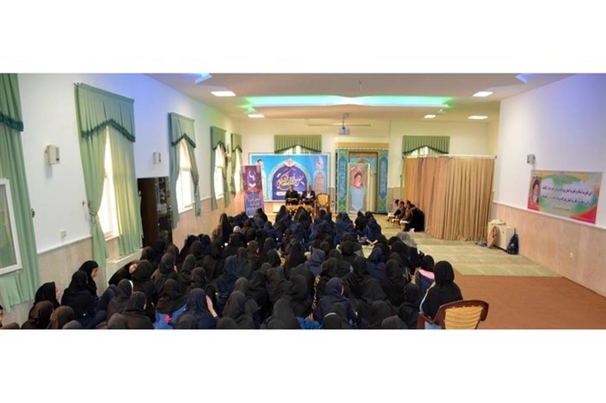 برگزاری محافل انس با قرآن کریم در مدارس شبانه روزی دخترانه استان کردستان