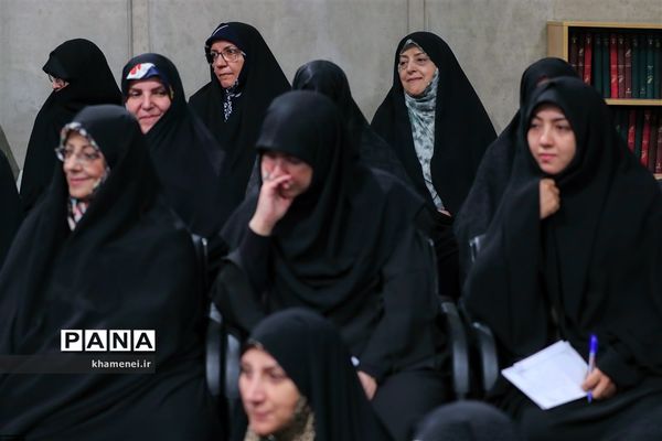 دیدار مسئولان نظام با مقام معظم رهبری
