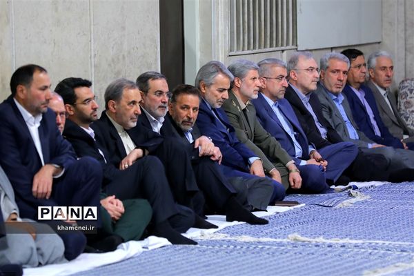 دیدار مسئولان نظام با مقام معظم رهبری