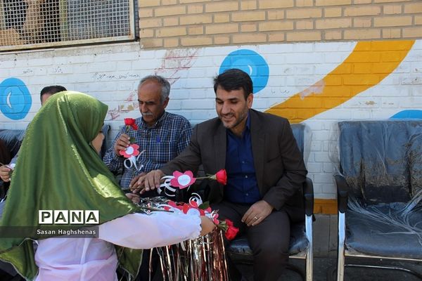 آیین کلنگ‌زنی پروژه‌های آموزشی خیرسازدر اسلامشهر
