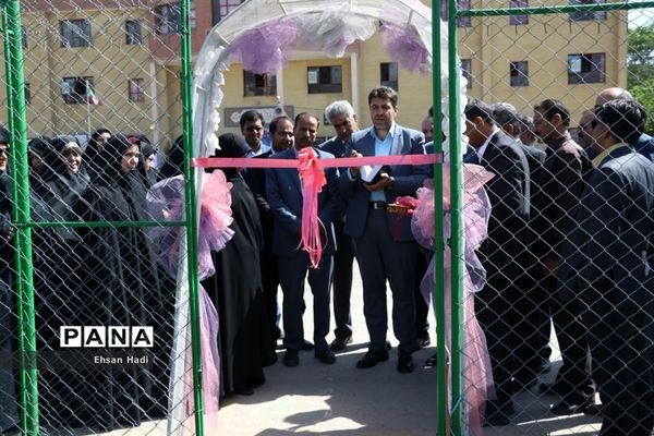 افتتاح اولین زمین چمن مصنوعی آموزش پروش خراسان رضوی ویژه دانش‌آموزان دختر