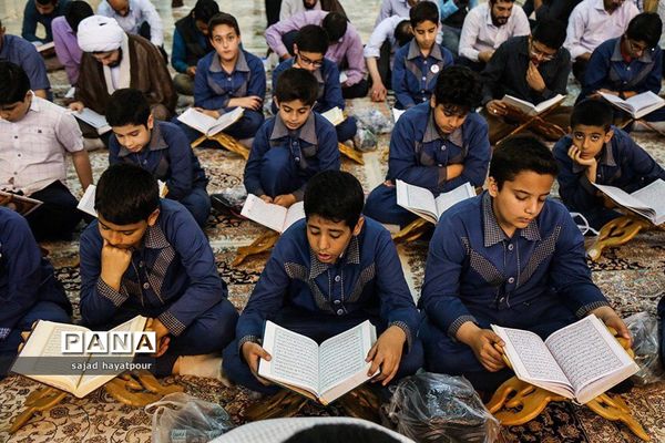 مراسم ترتیل خوانی عمومی قرآن  در حرم حضرت فاطمه معصومه (س)