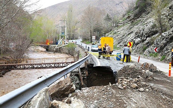 پلیس راهور: 4 محور شریانی مسدود شد