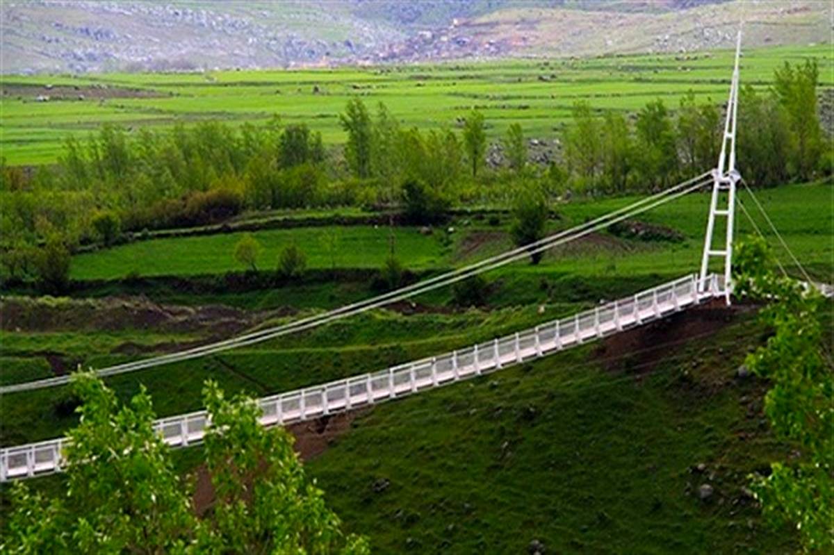 منحصربفردترین پل تمام شیشه‌ای ایران آماده بهره‌برداری است