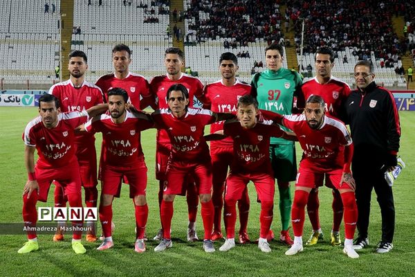 دیدار دو تیم تراکتور سازی تبریز و پارس جنوبی جم