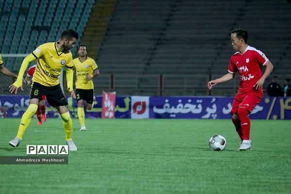 دیدار دو تیم تراکتور سازی تبریز و پارس جنوبی جم