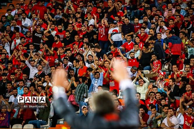 دیدار تیمهای پرسپولیس و ماشین سازی تبریز