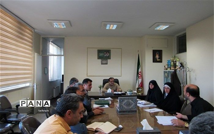 جلسه شورای معاونین در اداره آموزش و پرورش منطقه 15 برگزار شد