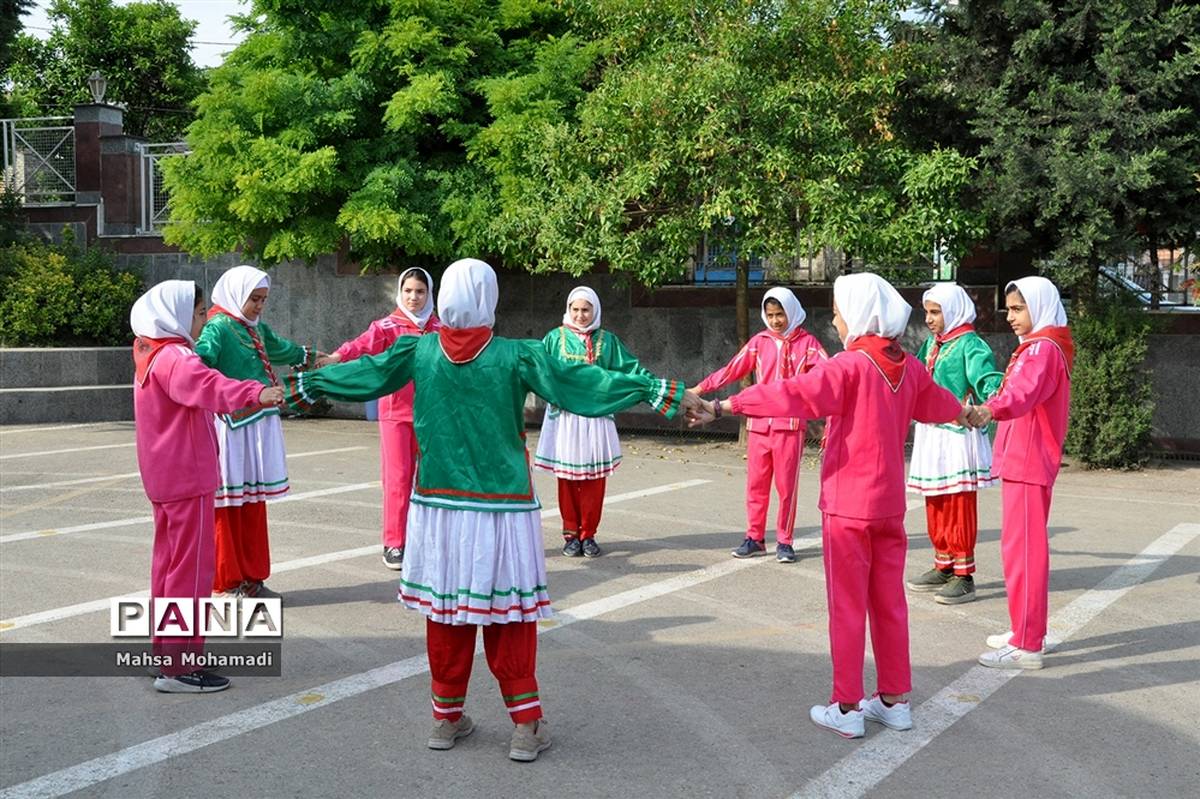 بازی بومی‌محلی دانش‌آموزان پیشتاز در میاندورود