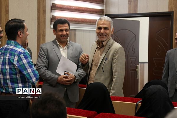 پنجمین دوره نشست ترویج گفتمان تحول آفرین با موضوع اهداف دوره تحصیلی در منطقه11