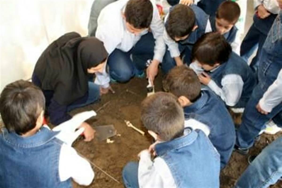 برگزاری کارگاه باستان شناسی همراه با کودکان