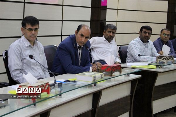 گردهمایی معاونان پرورشی و تربیت بدنی و روسای سازمان دانش‌آموزی استان بوشهر