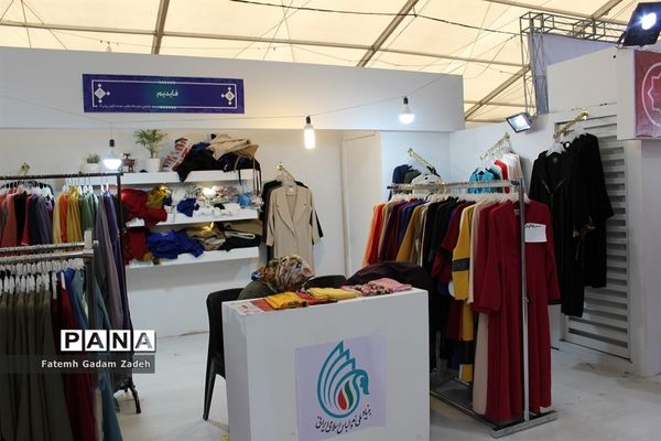 نمایشگاه مد و لباس ایرانی در پل طبیعت تهران