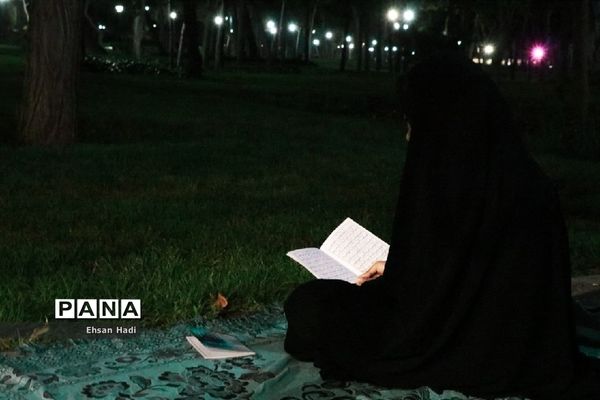 مراسم احیاء شب نوزدهم ماه رمضان در پارک ملت مشهد مقدس