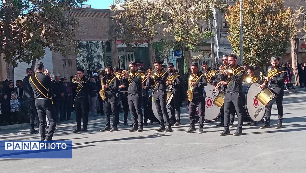 مراسم عزاداری شهادت حضرت فاطمه زهرا (س) در خیابان های نیشابور