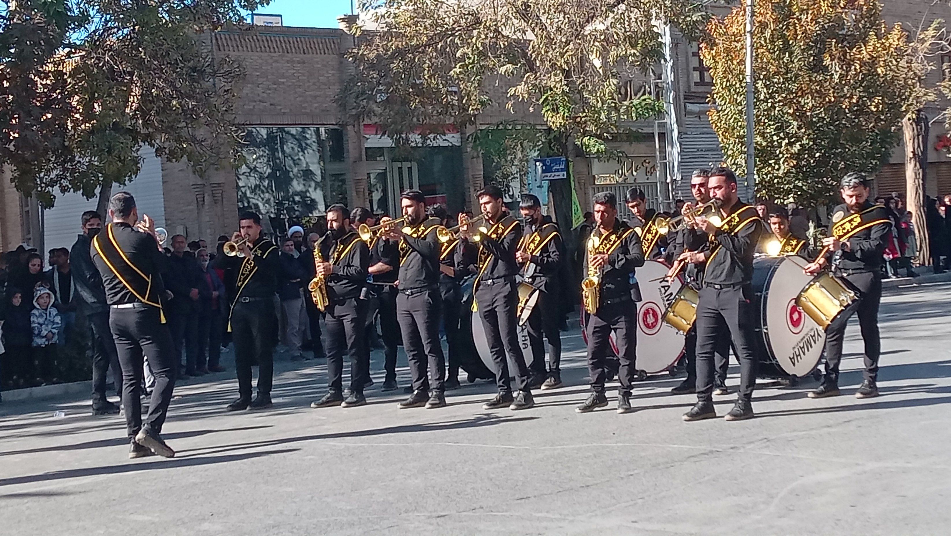 مراسم عزاداری شهادت حضرت فاطمه زهرا (س) در خیابان های نیشابور