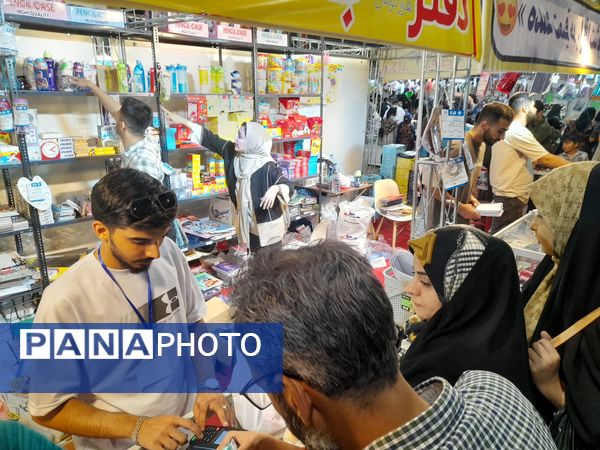 نمایشگاه بین‌المللی لوازم‌التحریر مشهد با استقبال دانش‌آموزان