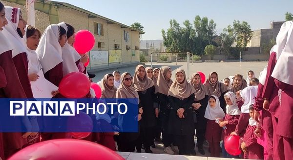 ویژه برنامه هفته معلم در دبستان استقلال حاجی آباد