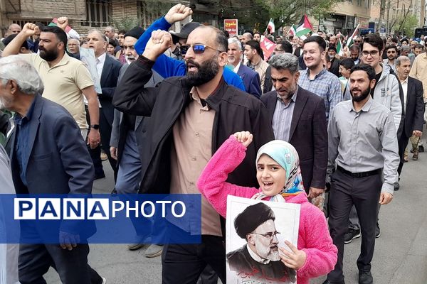 فریاد پیشوا علیه صهیونیسم در روز قدس؛ امضای طومار محکومیت و المان سازی در راهپیمایی روز قدس