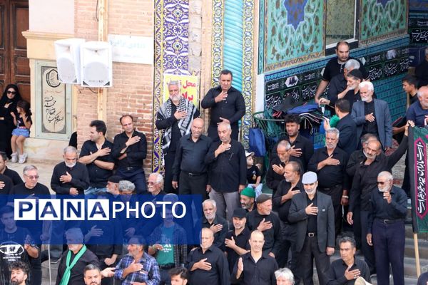 مراسم عاشورای حسینی در مشهد اردهال کاشان