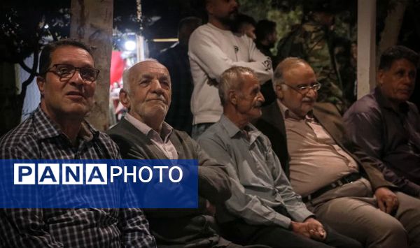 حضور پرشور مردم ناحیه 4 کرج در مراسم هفته دفاع مقدس 