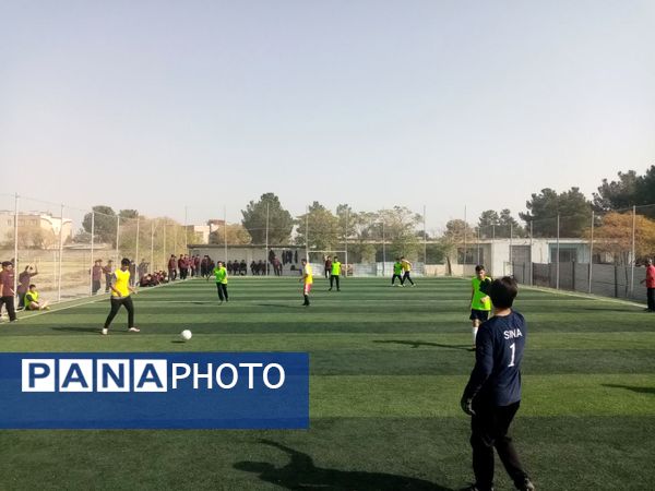 آغاز رقابت‌های ورزشی دبیرستان نمونه آیت‌الله خامنه‌ای 