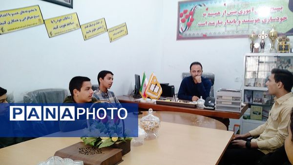 جلسه فرمانده واحد های بسیج دانش‌آموزی در شهرستان خلیل‌آباد