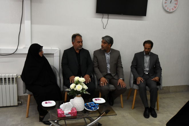 بازدید مدیران وزارت آموزش و پرورش از مرکز مشاوره تخصصی «رز» کمیته امداد بیرجند