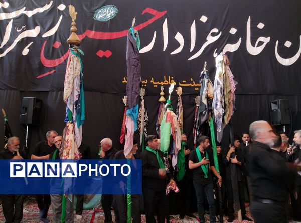 مراسم کهن علم گردانی و علم بندان در بیرجند 