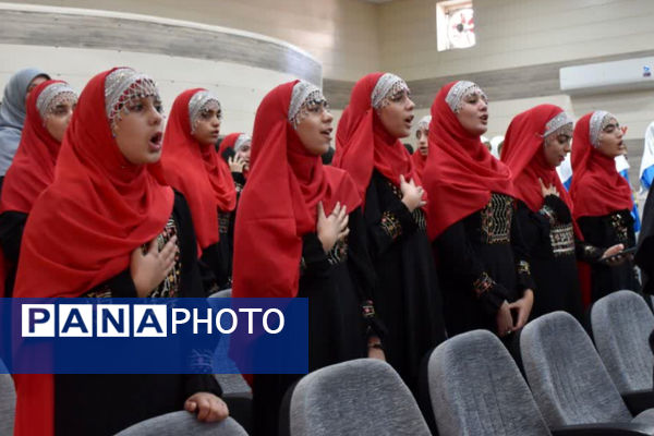 اختتامیه جشنواره استانی سرود فجر در لارستان 